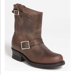 Frye Engineer 8R boots